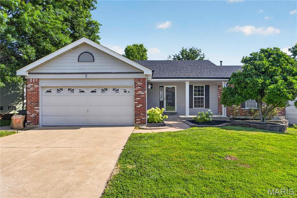 5 Griesenauer Court, O'fallon, MO 63368