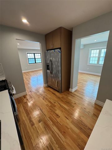 14590 226th Street, Springfield Gardens, NY 11413