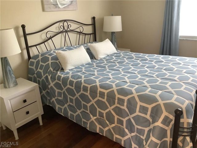 8584 Athena CT, Lehigh Acres, FL 33971