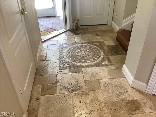 8584 Athena CT, Lehigh Acres, FL 33971