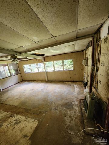 7717 Pontiac Dr, Pensacola, FL 32506