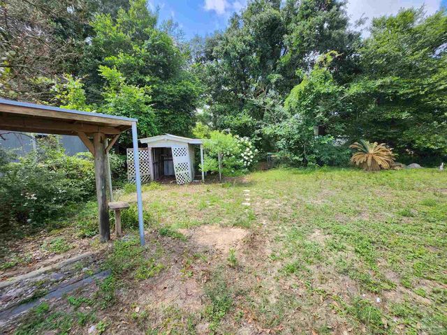 7717 Pontiac Dr, Pensacola, FL 32506