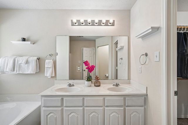 1421 Vista Ridge Drive, Forney, TX 75126