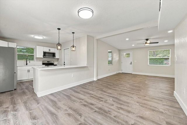 240 WESTWOOD AVENUE, Winter Haven, FL 33880