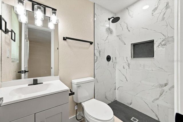240 WESTWOOD AVENUE, Winter Haven, FL 33880