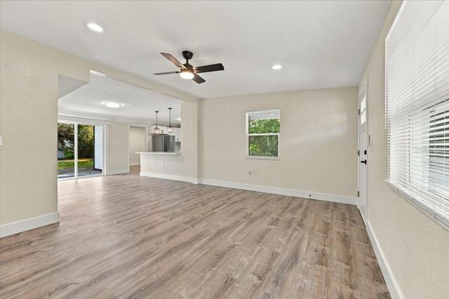 240 WESTWOOD AVENUE, Winter Haven, FL 33880