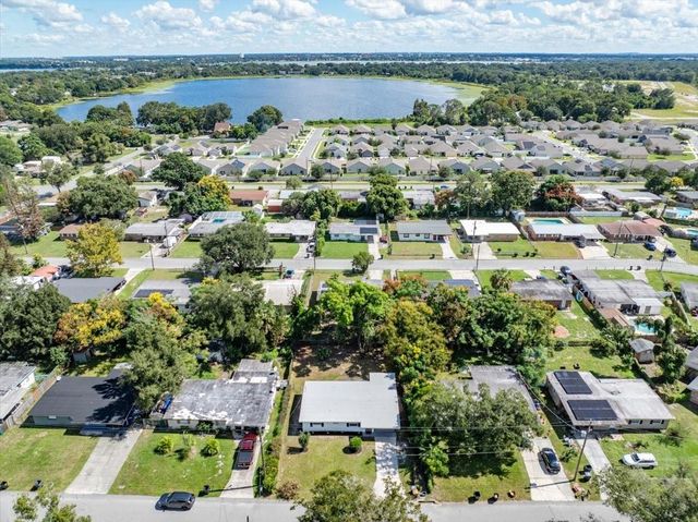 240 WESTWOOD AVENUE, Winter Haven, FL 33880