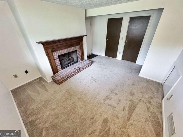 100 Roswell Farms Court, Roswell, GA 30075