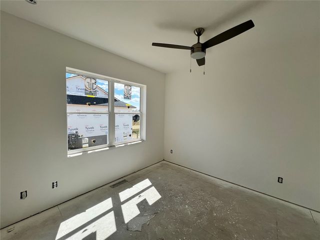 1443 Cardinal Drive, Fairfax, IA 52228