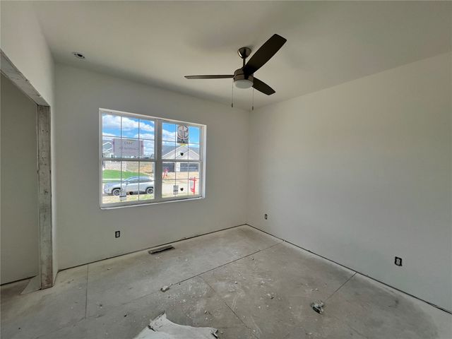 1443 Cardinal Drive, Fairfax, IA 52228