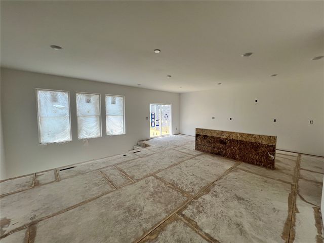 1443 Cardinal Drive, Fairfax, IA 52228