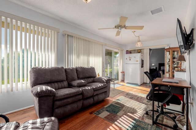 10023 W PLEASANT VALLEY Road, Sun City, AZ 85351