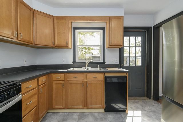 5042 19th PLACE, Milwaukee, WI 53209