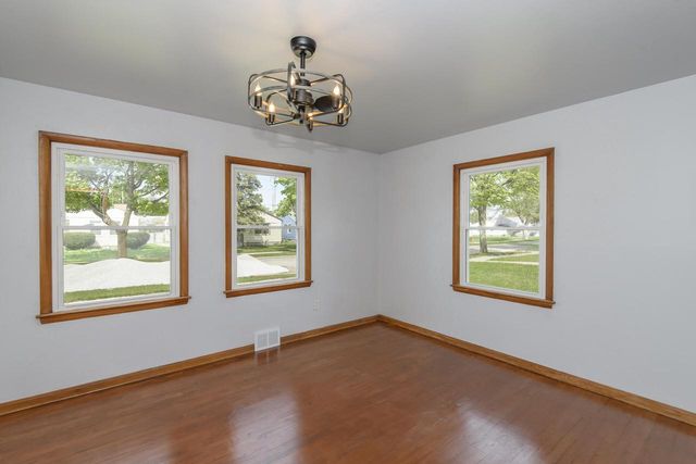 5042 19th PLACE, Milwaukee, WI 53209