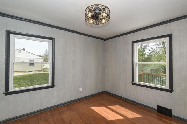 5042 19th PLACE, Milwaukee, WI 53209