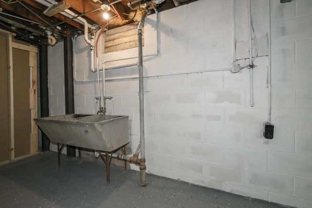 5042 19th PLACE, Milwaukee, WI 53209