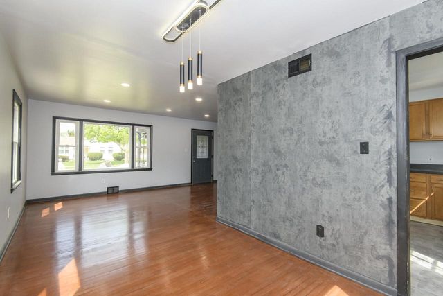 5042 19th PLACE, Milwaukee, WI 53209