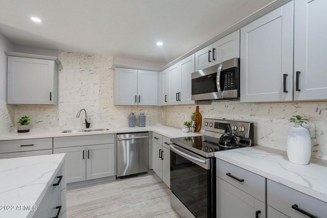 7055 E Willetta Street, Scottsdale, AZ 85257