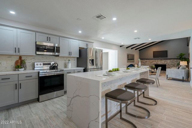 7055 E Willetta Street, Scottsdale, AZ 85257