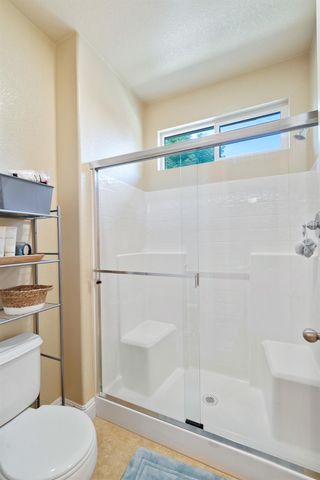 907 Farm House Ln, Rocklin, CA 95765