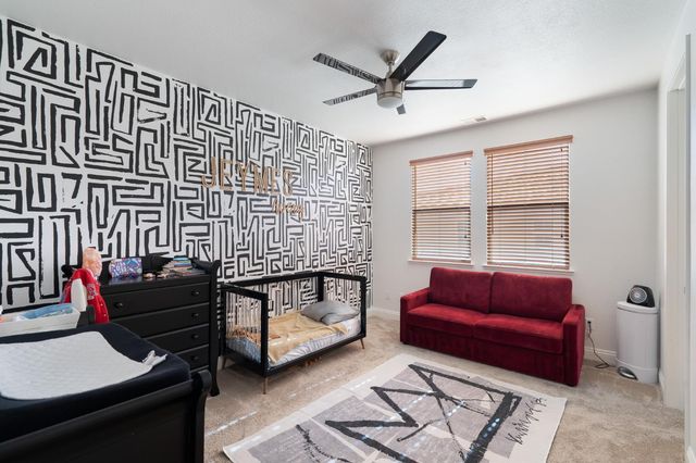 907 Farm House Ln, Rocklin, CA 95765