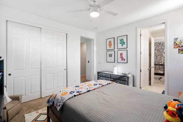 907 Farm House Ln, Rocklin, CA 95765