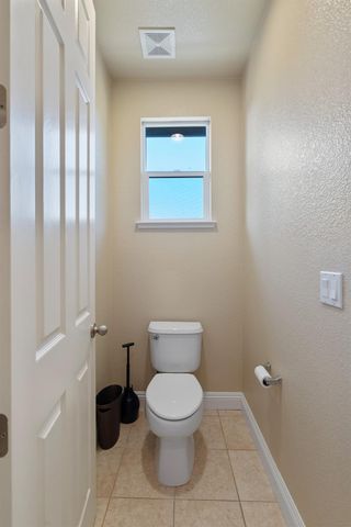 907 Farm House Ln, Rocklin, CA 95765