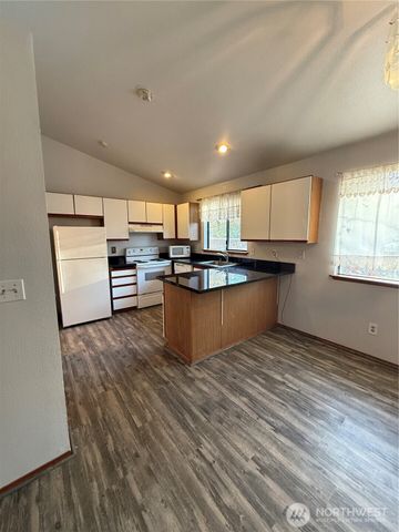 2024 SE 8 Drive, Renton, WA 98055