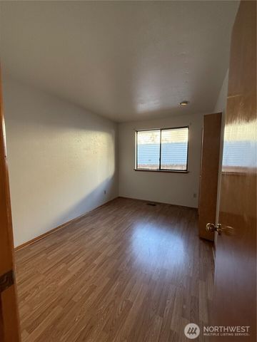 2024 SE 8 Drive, Renton, WA 98055