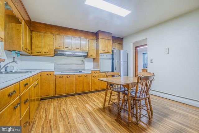 321 E GLENN RD, Hershey, PA 17033