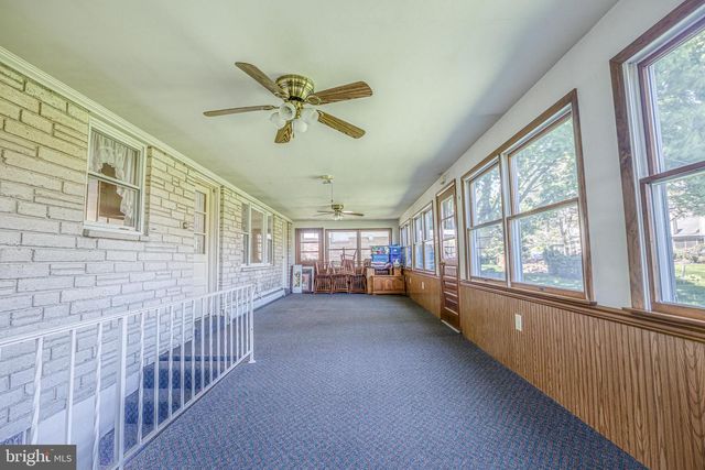 321 E GLENN RD, Hershey, PA 17033