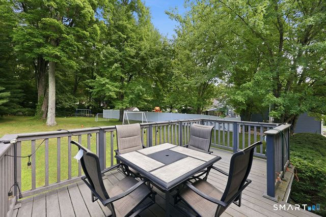 21 Woodside Drive, Farmington, CT 06085