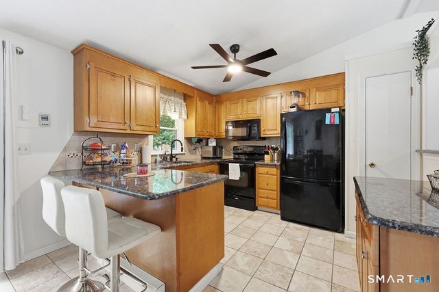 21 Woodside Drive, Farmington, CT 06085