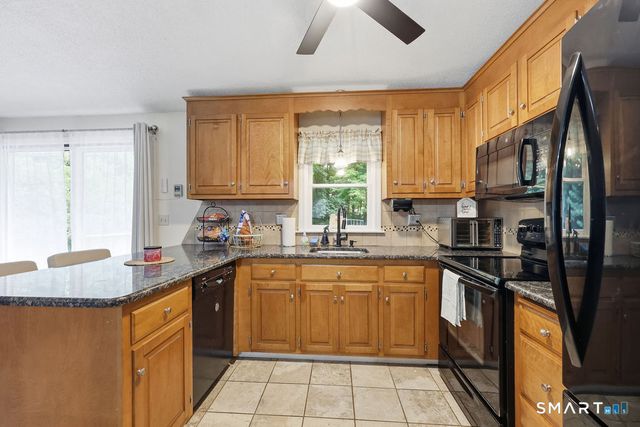 21 Woodside Drive, Farmington, CT 06085