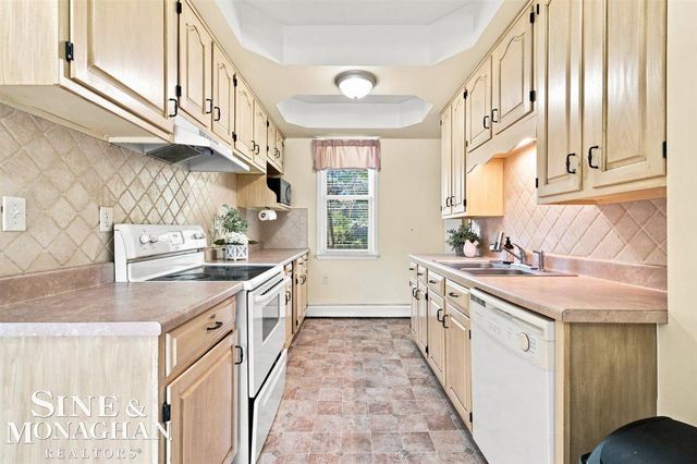 500 S 4th Street, St Clair, MI 48079