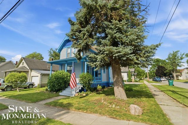 500 S 4th Street, St Clair, MI 48079