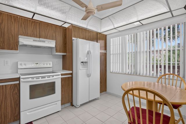 2201 Lucaya Bend M2, Coconut Creek, FL 33066