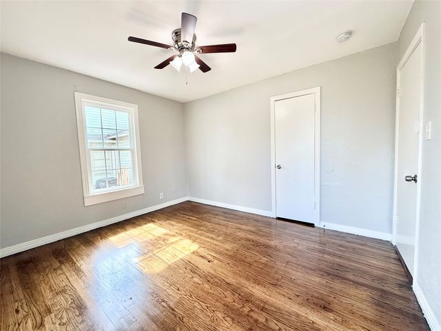 4813 Sandage Avenue, Fort Worth, TX 76115