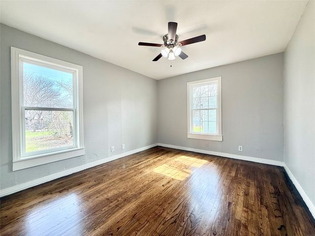 4813 Sandage Avenue, Fort Worth, TX 76115