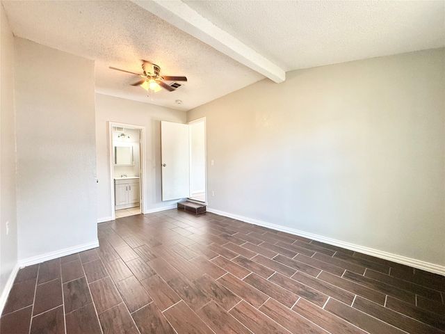 4813 Sandage Avenue, Fort Worth, TX 76115