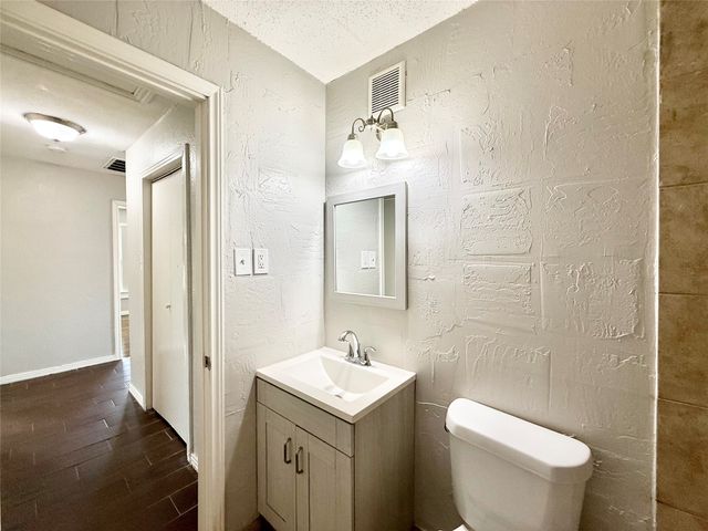 4813 Sandage Avenue, Fort Worth, TX 76115