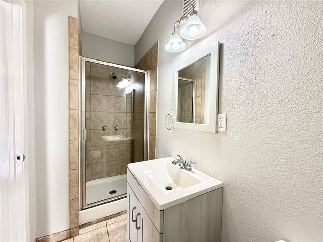 4813 Sandage Avenue, Fort Worth, TX 76115