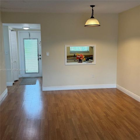 8200 Sunrise Lakes Blvd 308, Sunrise, FL 33322