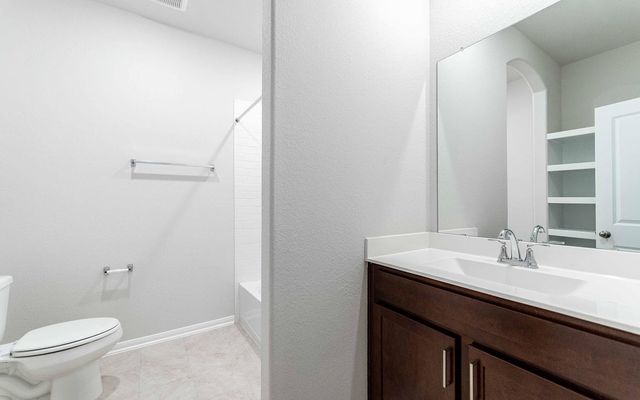 2710 Jasper Oaks Drive, Iowa Colony, TX 77583
