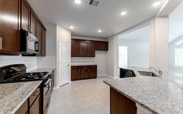 2710 Jasper Oaks Drive, Iowa Colony, TX 77583