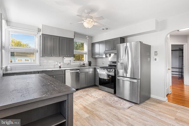 105 CORNELL AVE, Stratford, NJ 08084