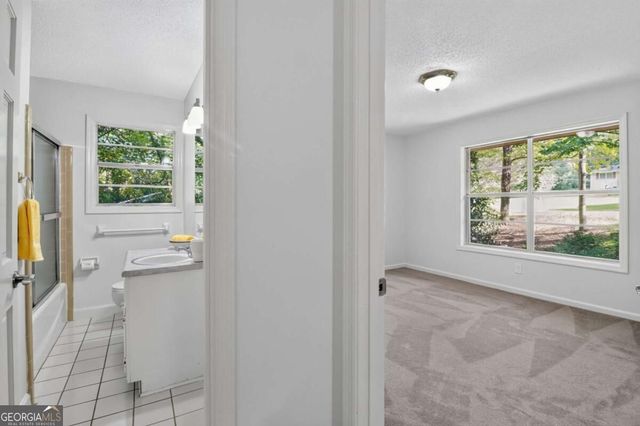 6245 Jones Road, Atlanta, GA 30349
