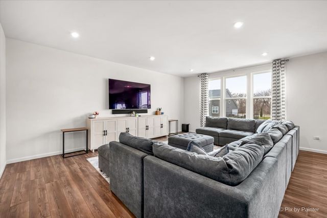 3691 Skyglade Drive, Elgin, IL 60124