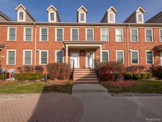 655 Vinewood Street, Wyandotte, MI 48192