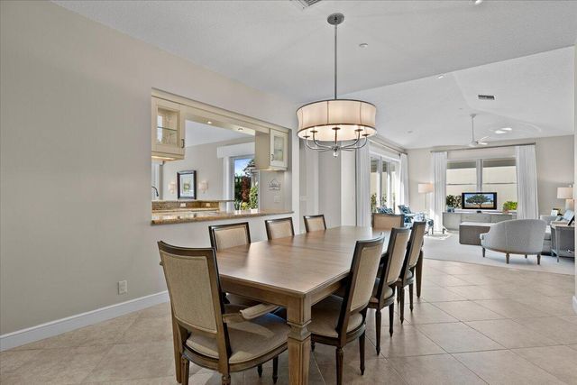 16842 Bay Street, Jupiter, FL 33477